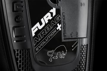 AI搭載バイク用エアバッグ登場　Furyganが最先端安全技術を投入