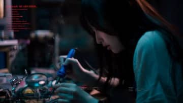 TAKU INOUE「ピクセル (feat. なるみや)」MVに出演している女性は?