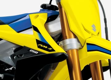 スズキ「RM-Z250/450」2026年モデル登場　新カラーで勝利を目指せ