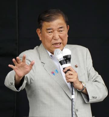 首相、現金給付は1回に限らず　「賃金が物価上回るまで」