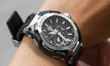 AI活用で創造力をストレッチして作り上げたG-SHOCK最新作「MTG-B4000」開発秘話に腕時計製造の未来を見た