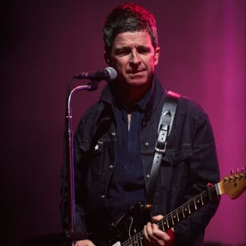 ノエル・ギャラガー、再結成ツアー収益からチャリティに大型寄付へ