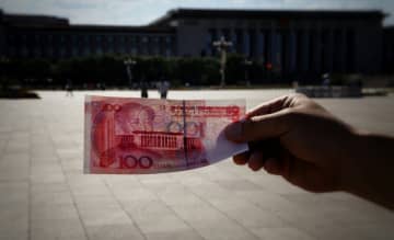 中国人民元、下落見込む企業や投資家、当局は相場安定に注力―海外メディア