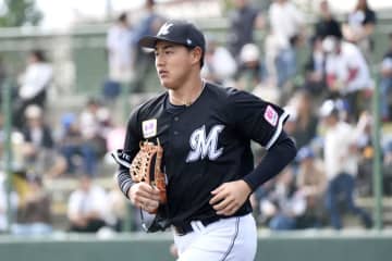 ロッテ、8回表のファウル犠飛…捕球する・しないの判断に佐伯氏「明確になっていないのが、今年のマリーンズが象徴された場面だった」と苦言