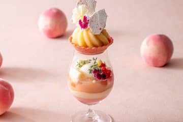 ヨコハマ グランド インターコンチネンタル ホテル、「パルフェ ペッシュ～桃のパフェ～」を提供　7月14日から9月15日まで