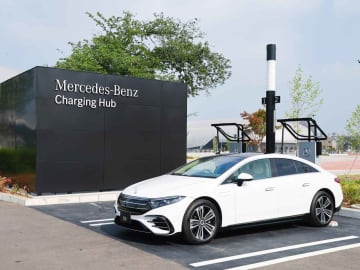 誰でも利用できるメルセデス・ベンツの150kW急速充電器が、千葉公園の駐車場で運用開始