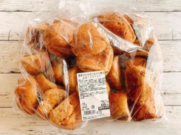 【コストコ】見つけたら即買い！「雑穀クルミロール」はどこを食べてもクルミがたっぷり◎アレンジもご紹介