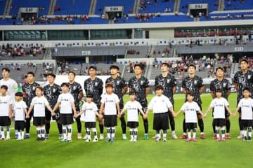 「香港のファンに圧倒された」金曜夜の韓国代表戦が“5521人”、アウェーサポにも“制圧”され開催国衝撃。なぜ観客が集まらないのか…「大会存続の危機だ」【E-１】