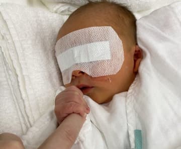 不妊・不育症治療を経て出産のドーキンズ英里奈「出産時、赤ちゃんが呼吸トラブルでNICUへ。生きていることに感謝！」