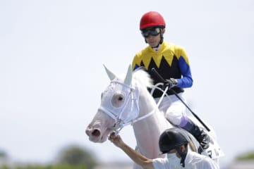 【新馬/函館5R】白毛馬マルガが武豊を背に完勝…ソダシの半妹