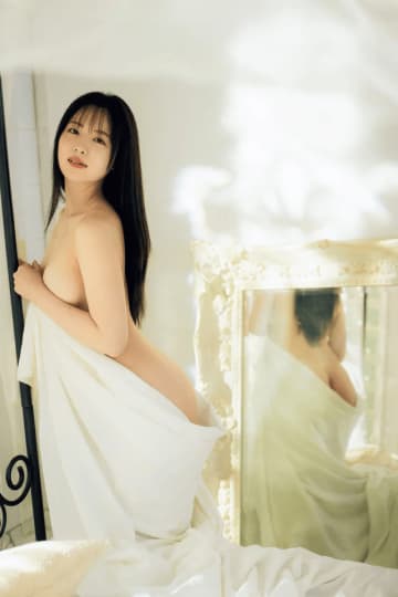 Fカップ×童顔♡西野夢菜の写真集で魅せる究極のマシュマロボディ