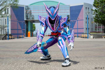 仮面ライダーガヴ ヘクセンハイム初公開！映画限定フォームはお菓子の家のゴチゾウで変身