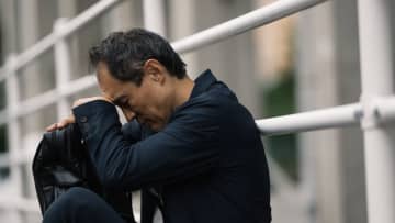 堅実に生きてきましたが…節約を極めた65歳元会社員。見事に作り上げた〈資産7,000万円〉と共に年金生活スタートも、取り返しのつかない後悔に項垂れるワケ