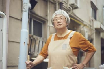 『浅草ラスボスおばあちゃん』浅草の街を騒がす謎の落書き犯の正体とは？