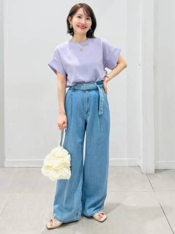 【GU】990円！「お買い得トップス」を使った「爽やかコーデ」