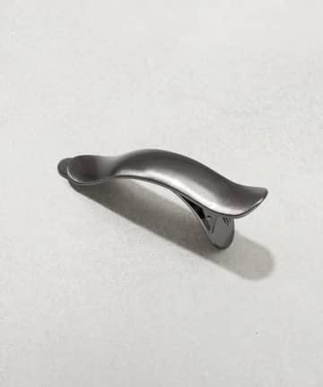 【3COINS】バサッと挟むだけでOK！ 便利で可愛い「バナナクリップ」