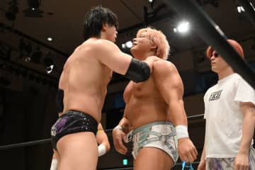 【DDT】“肉体派俳優”桜庭大翔、プロレスデビュー2戦目で規格外のパワー披露も黒星でKANONに雪辱宣言…「こんなんじゃ終われねぇ！」