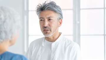 〈年収1,200万円〉55歳夫からの突然の離婚宣告に絶望。「私の何がいけなかったの？」と号泣する52歳妻に放たれた耳を疑う「衝撃のひと言」