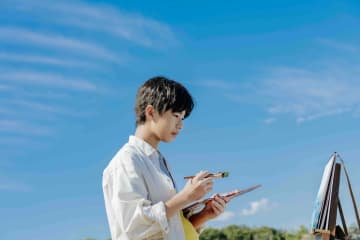 15歳の新星・原田琥之佑主演！優しさとユーモアに満ちたアートフルコメディ『海辺へ行く道』予告編