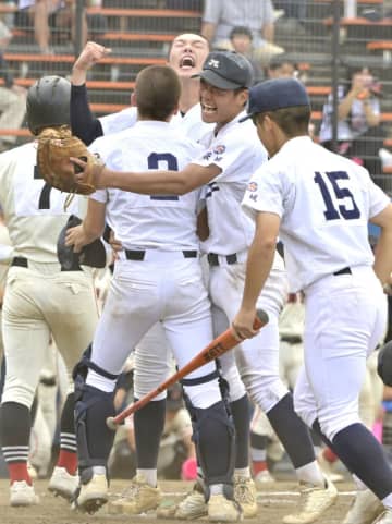 第107回全国高校野球茨城大会　第7日　好試合相次ぐ　水戸商、シード土浦日大破る　緑岡、日本ウェルネスにサヨナラ勝ち　明秀日立、下妻二、つくば国際は接戦制す【更新】