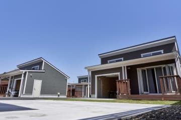 夢のガレージライフを気軽に体験 九十九里にツーリング向けレンタルハウスがオープン