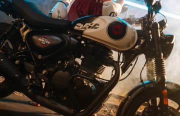 ロイヤルエンフィールド新型HUNTER 350　東京ブラックなど新色3色追加