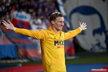 横浜FCがGKスウォビィクの完全移籍加入を発表！…仙台、FC東京でも活躍した“名手”がJ復帰