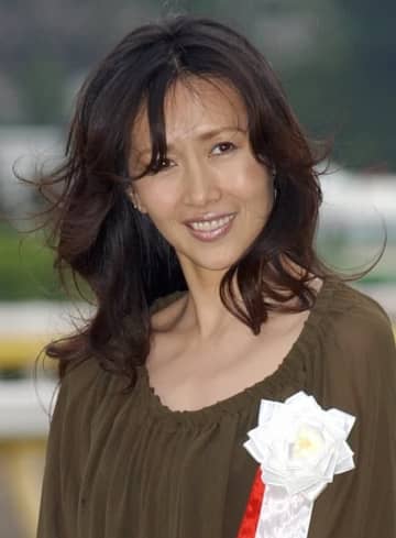 工藤静香「ダラエク」トレーニング姿に反響→「女子力高め」「努力のたまもの」