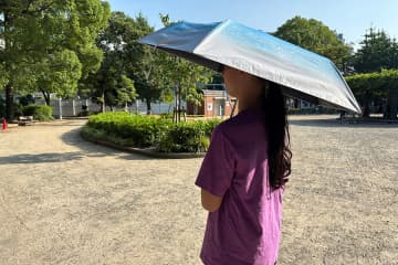 子どもの「日傘」に賛否、肯定的な神戸市＆傘メーカーの見解は？