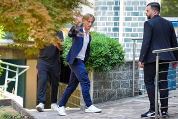 モドリッチがミラノに到着…39歳での新章幕開けへ「新たな挑戦を楽しみにしている」