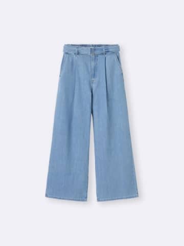 GUの「夏パンツ」お値段控えめなのにこんなに高機能なの？！爽やかな着心地で美シルエット