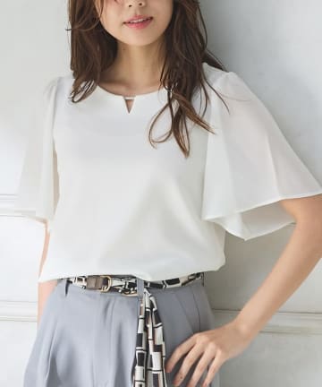 【ハニーズ新作】フェミニン派に推したい！「華やかトップス」