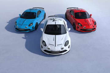 日本限定14台。アルピーヌ、“創業トリコロール”を採用した『A110』70周年記念モデルを設定