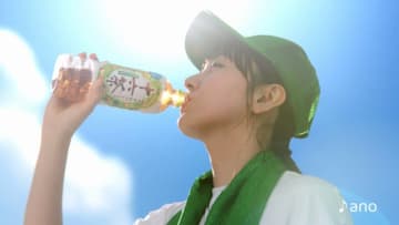 新垣結衣ゴクゴク飲む！anoがあの歌を替え歌で‥