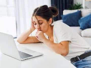 家事中もウトウト…あくびも止まらない。その眠気、放っておかないで！意外な"原因"があるんです