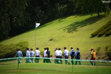 選手も騒然…「びっくりしました」　国内女子ゴルフ、明治安田レディスの会場にクマが出没　プロアマ中止に