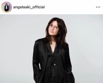 アンジェラ・アキ、トレードマークのメガネはずし...　ポニテ姿かわいいリハショットが話題に