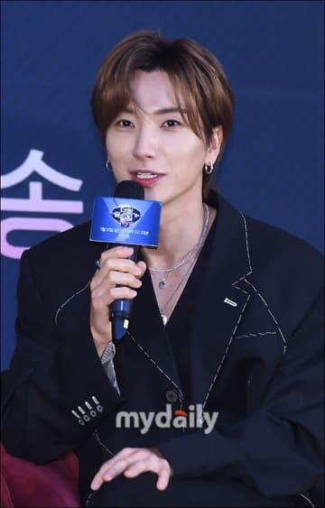 SUPER JUNIOR イトゥク、自身のビジュアルを自画自賛！？ファンから熱い反応