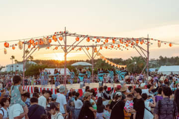親子三世代で盆踊り！県立辻堂海浜公園で「第19回辻堂かいひん盆踊り『辻の盆』」が7月19・20日に開催