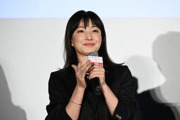 菅野美穂、近畿地方のある場所に「わかんのかんの菅野美穂でした」