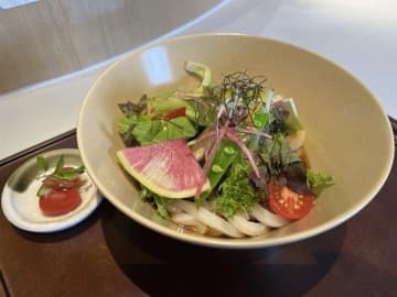 【マレーシア】うどん「by age 18」、海外初進出［サービス］
