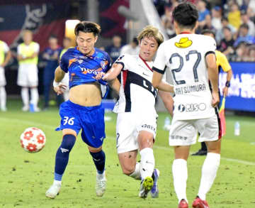 サッカー天皇杯3回戦　鹿島、逃げ切る　長崎に2-1　