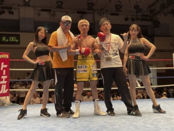 イーチケラウンドガールVol.12にて１位に輝き、岩崎真奈 熱き闘いに華を添える