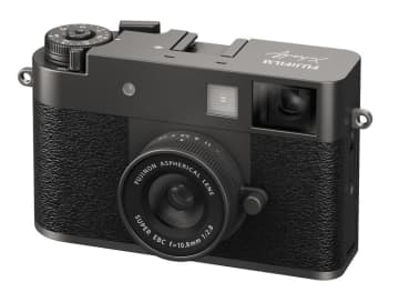Fujifilm、Xシリーズに“遊び心”＋“プロ仕様”を投入 – 「X half」と「X‑E5」登場