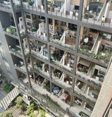 建築学生の卒業制作？かと思ったら、ガチの集合住宅だった。中国の“常識を破壊する”マンション、その“自由すぎる発想”に驚きの声