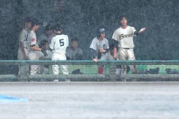 【高校野球神奈川大会】武相と日大藤沢が4回戦へ　降雨で14試合が中止、1試合が継続試合に