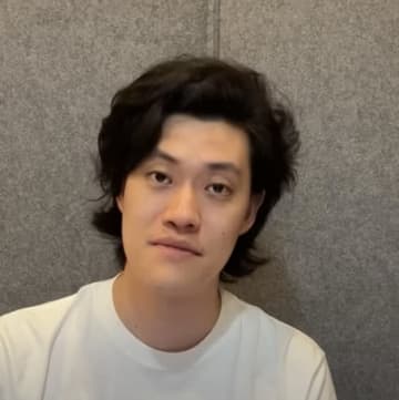 「お幸せに…はよ離婚せぇ！」粗品、結婚ラッシュの芸人たちに“地獄の祝福”を連発。あまりに斬新な祝い方に「粗品しか言えん祝福」の声