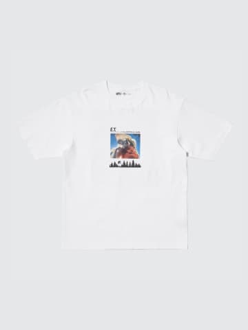 「990円」！ 【ユニクロ】レトロっぽさに釘付け「プリントTシャツ」