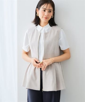 【MOVEで見つけた】人気のペプラムジレで魅せる夏のオフィスカジュアルコーデ