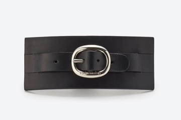 キジマ タカユキ＆エド ロバート ジャドソンが初コラボ、バックルベルト付きレザーバレッタ